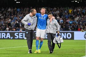 意天空：德布劳内在周一返回比利时开始治疗，他倾向于接受手术