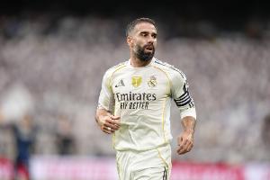 去年重伤续约！33岁卡瓦哈尔右膝手术，皇马右后卫仅剩阿诺德+82