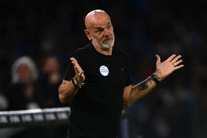 不换帅留着过年？不敌莱切，皮奥利率紫百合开季10场4平6负