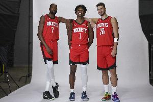 申京谈阿门：我们彼此都会想着如何找到对方 我很喜欢和他连线