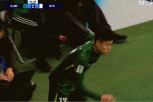 灵性！国安角球开出，塞尔吉尼奥背身机敏一蹭破门！