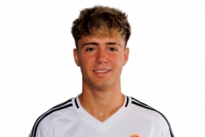 马卡：皇马关注19岁青训后卫巴尔德佩尼亚斯