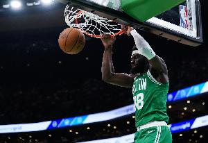 科塔：对手把我们射手防得很紧 我要吸引防守并接应队友