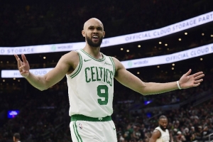 名嘴：怀特+蒂尔曼换范弗里特+伊森+首轮签 就看火箭是否同意了