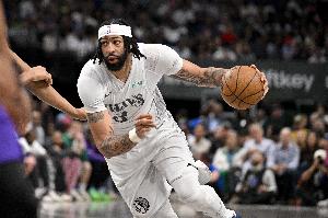 东契奇减肥后再度进化 反观浓眉却体型臃肿&出勤率连一半都达不到