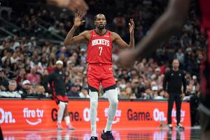 杜兰特主谈进攻：不能只靠我和申京 队友们越多参与进来越好